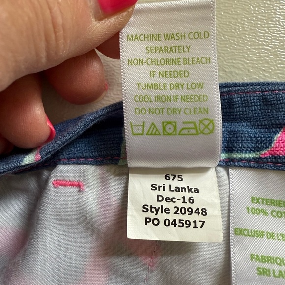 Lilly Pulitzer “Sri Lanka” Blue And Hot Pink Buttoned Shorts With Side Pockets - Picture 12 of 13